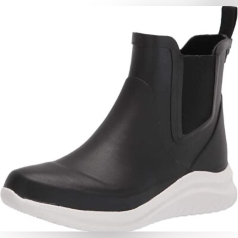 Chooka Black Ankle Rain Boots with White Sole